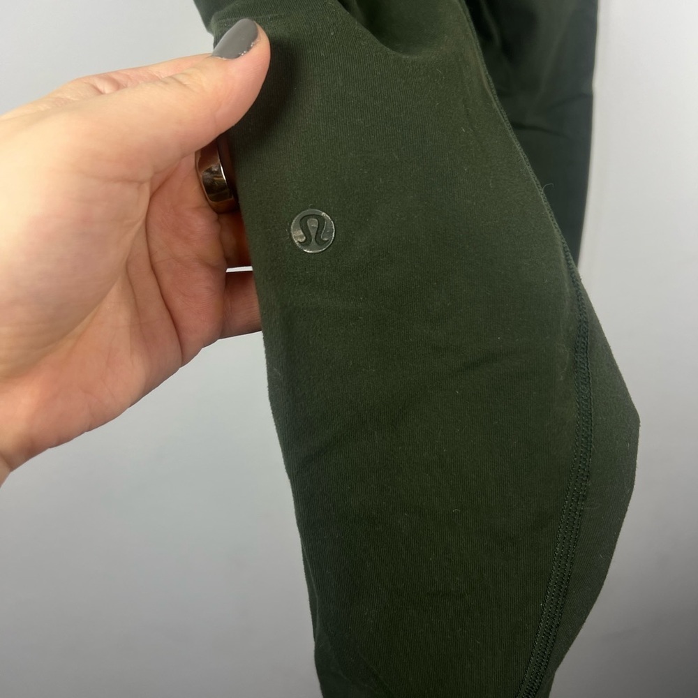 Lululemon Beyond Boundaries lazer-cut sides mesh leggings 4 - Picture 6 of 7